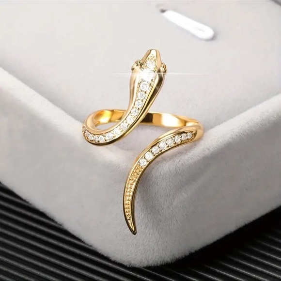 Snake Ring Gold and Diamond Adjustable New - Picture 1 of 12